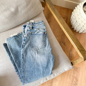 NWT Abercrombie Mom High Rise Jeans